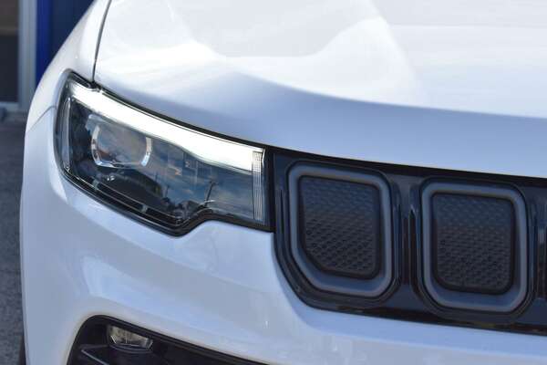 2022 Jeep Compass S-Limited M6