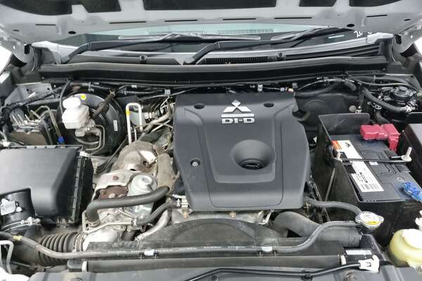 2020 Mitsubishi Pajero Sport Exceed QF