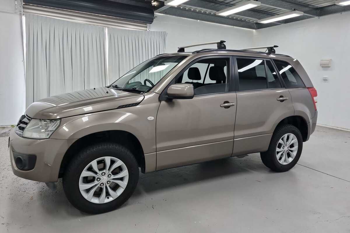 2013 Suzuki Grand Vitara Sport JB