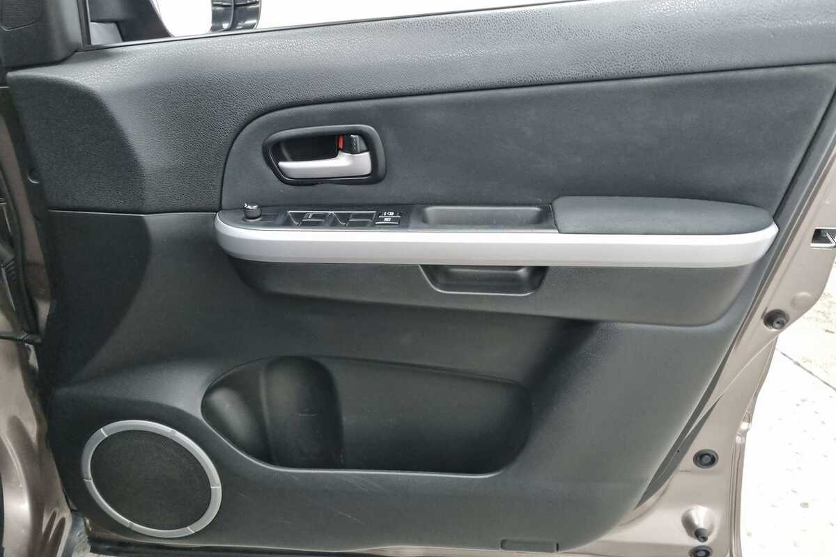 2013 Suzuki Grand Vitara Sport JB