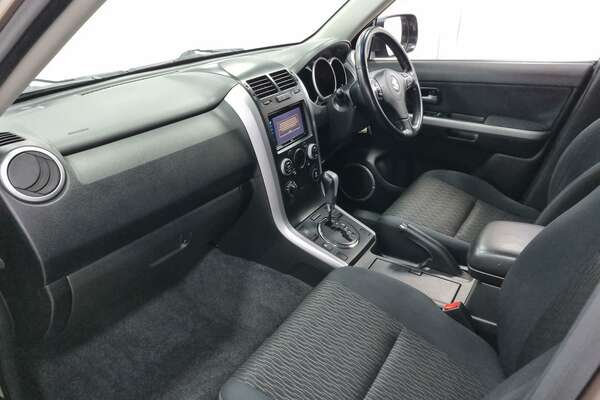 2013 Suzuki Grand Vitara Sport JB