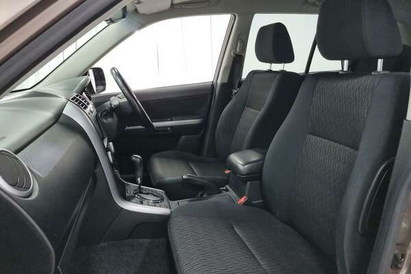 2013 Suzuki Grand Vitara Sport JB