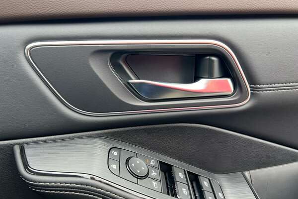 2023 Nissan X-TRAIL ST-L T33
