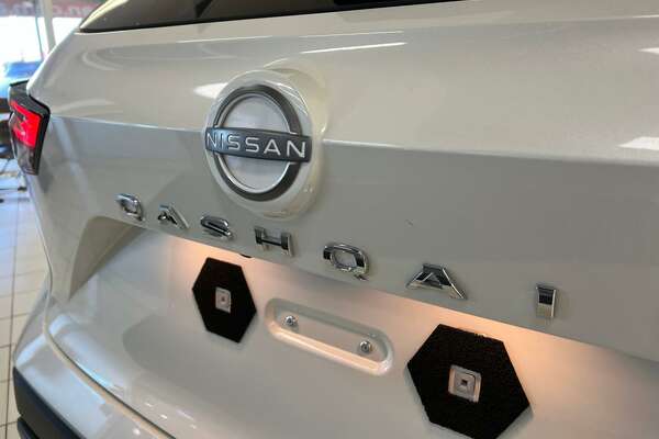 2023 Nissan QASHQAI Ti J12
