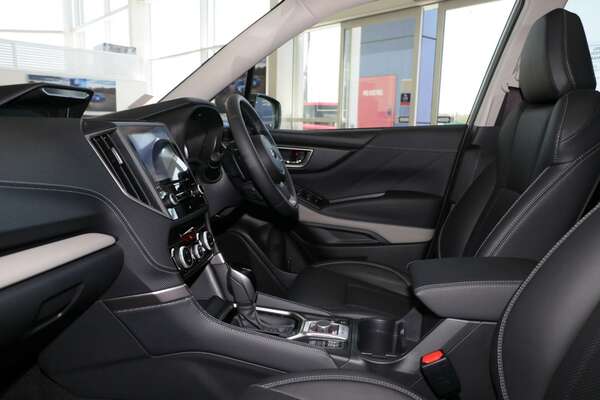 2023 Subaru Forester 2.5i-S S5