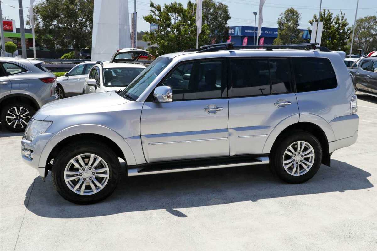 2014 Mitsubishi Pajero Exceed NW