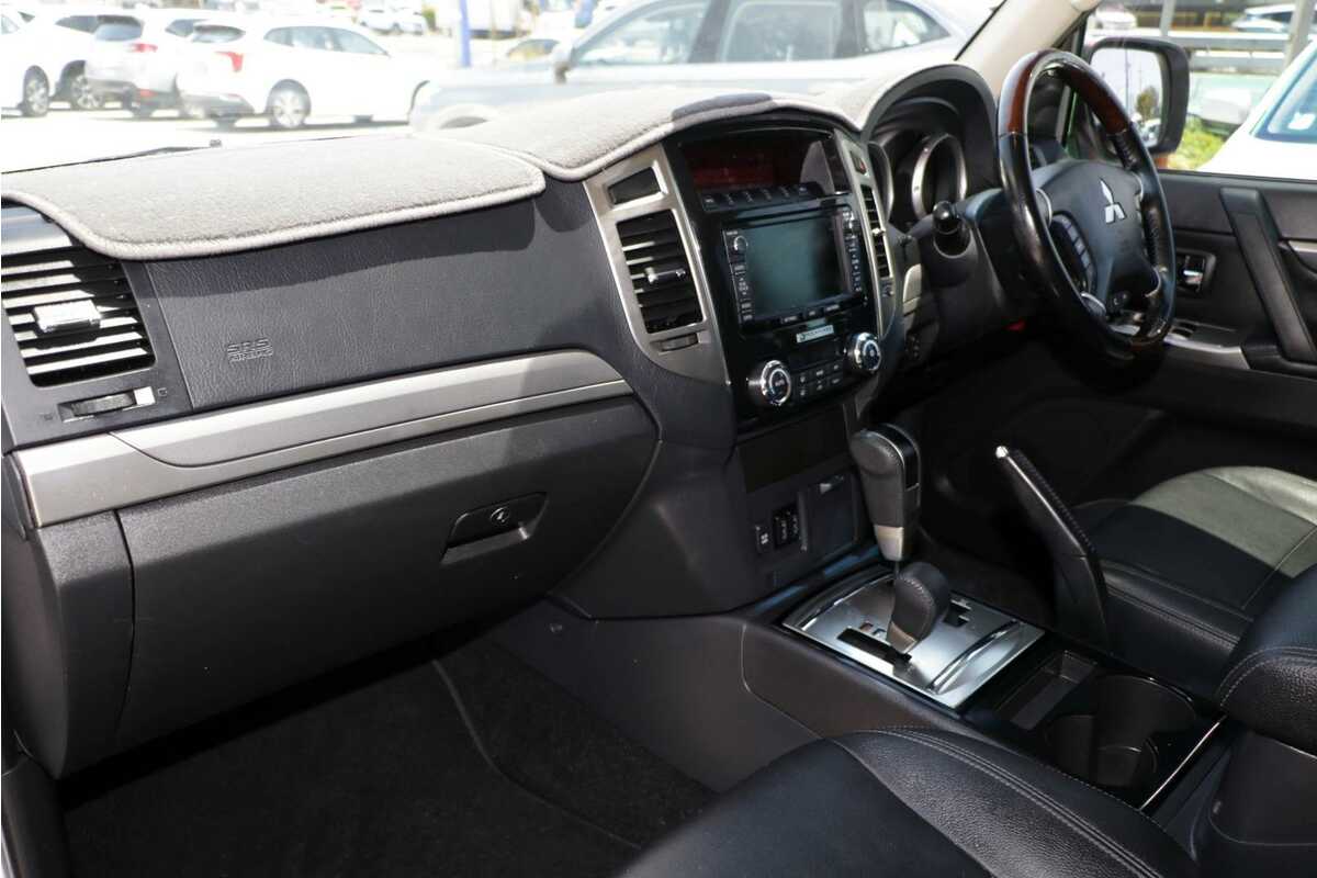 2014 Mitsubishi Pajero Exceed NW