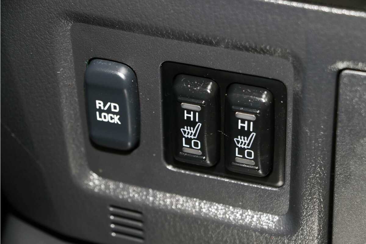 2014 Mitsubishi Pajero Exceed NW