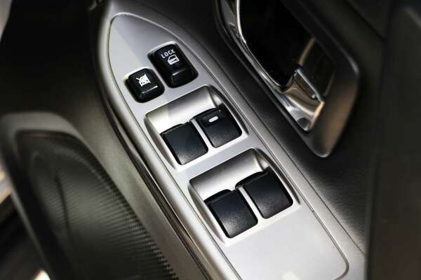 2014 Mitsubishi Pajero Exceed NW