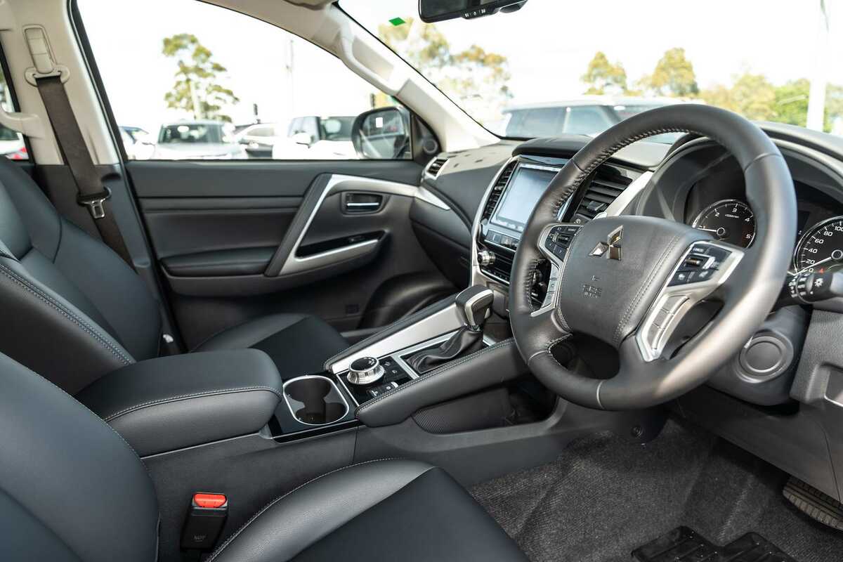2023 Mitsubishi Pajero Sport Exceed QF