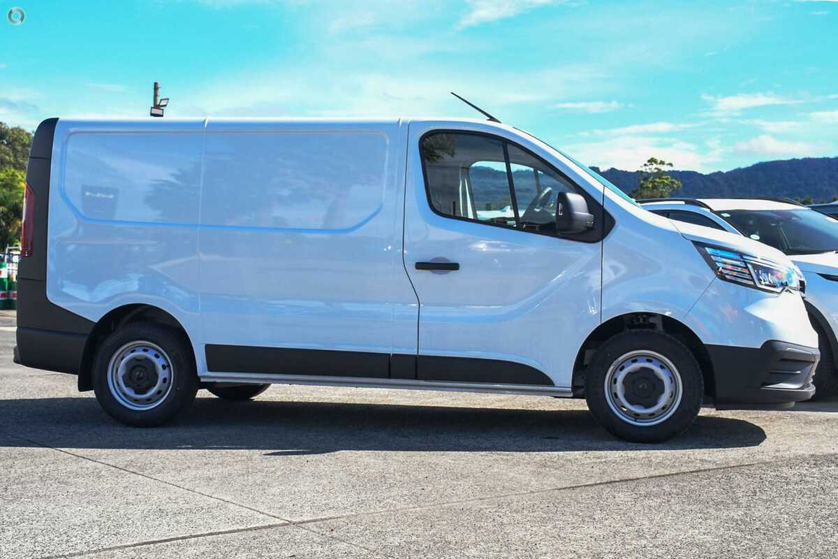 2023 Renault Trafic Pro X82