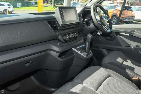 2023 Renault Trafic Pro X82