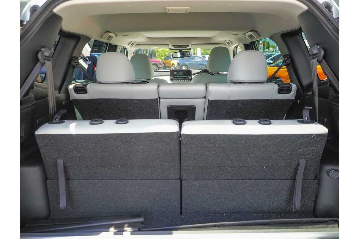 2022 Mitsubishi Outlander Exceed ZM