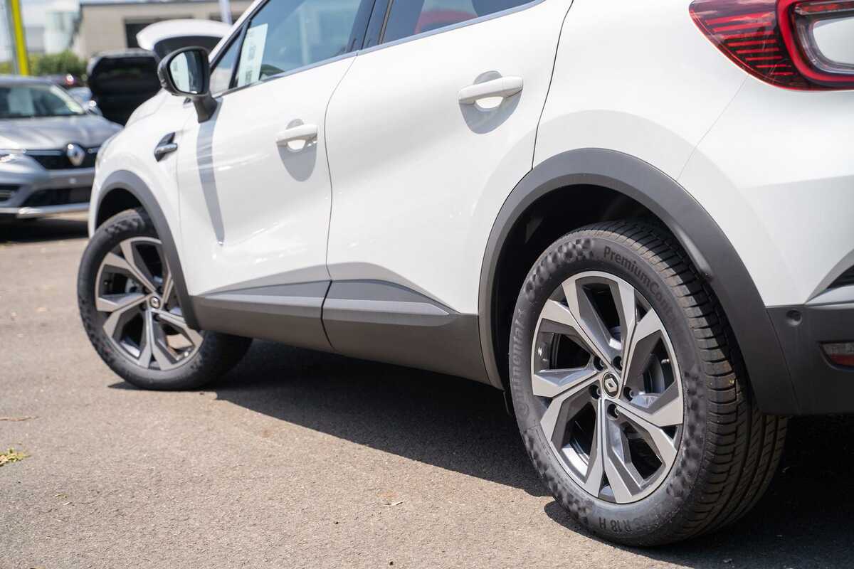 2022 Renault Captur R.S. Line XJB