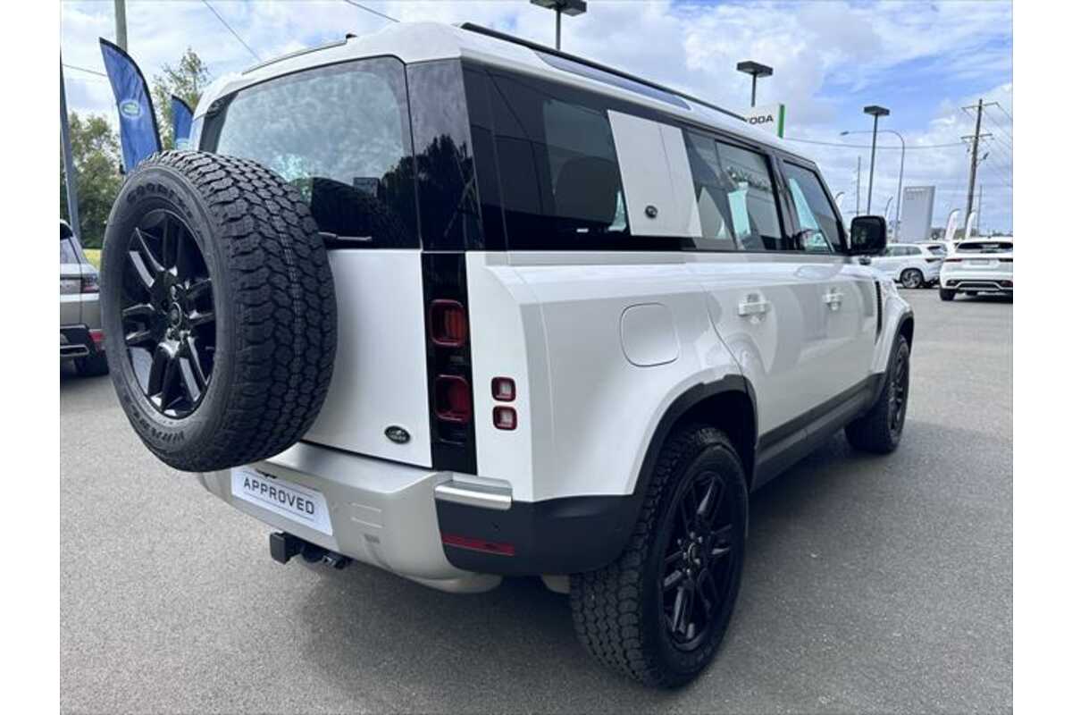 2021 Land Rover Defender 110 D300 - SE