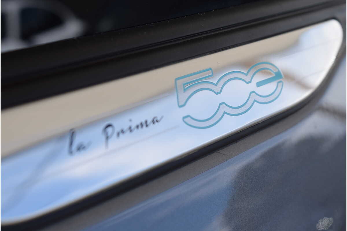 2023 Fiat 500e La Prima