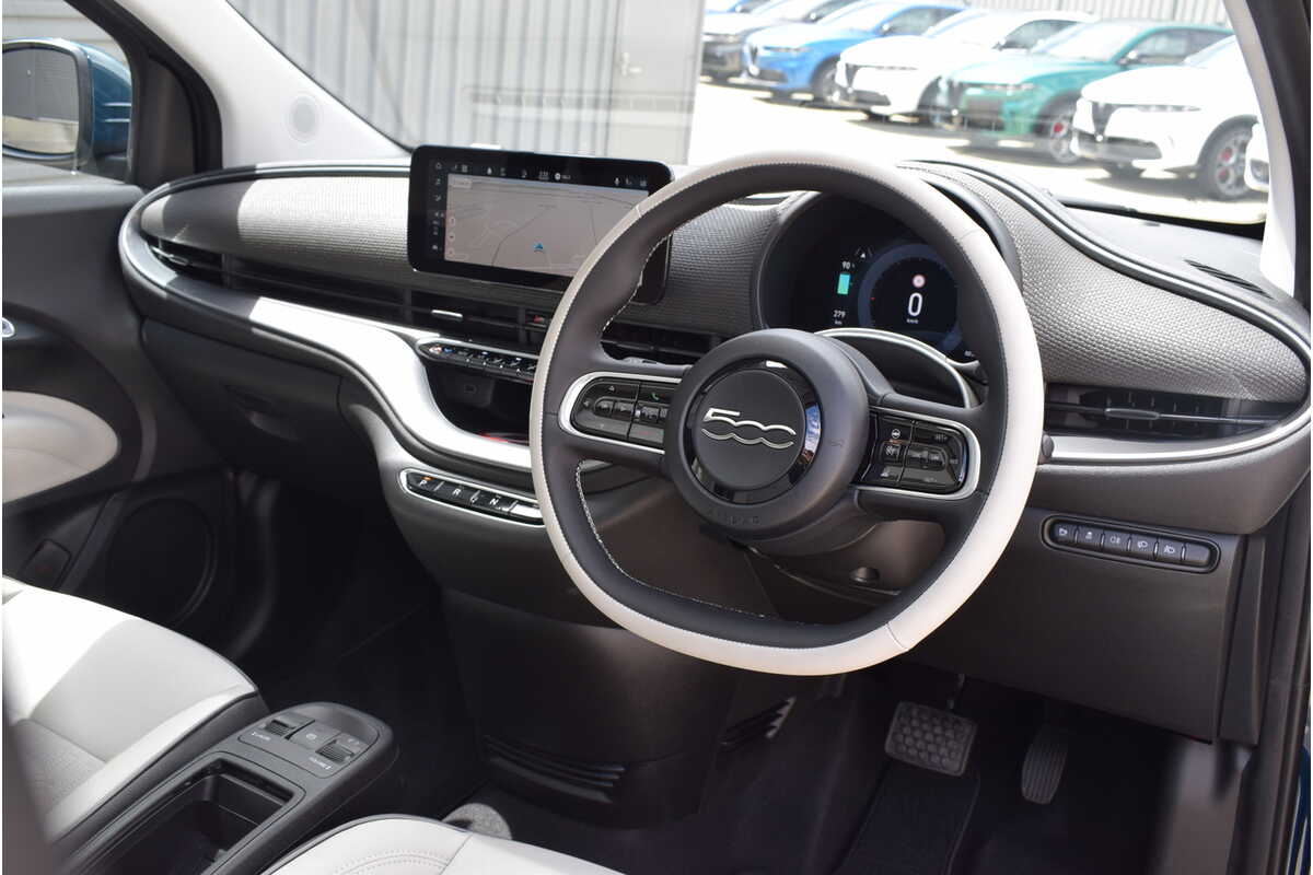 2023 Fiat 500e La Prima