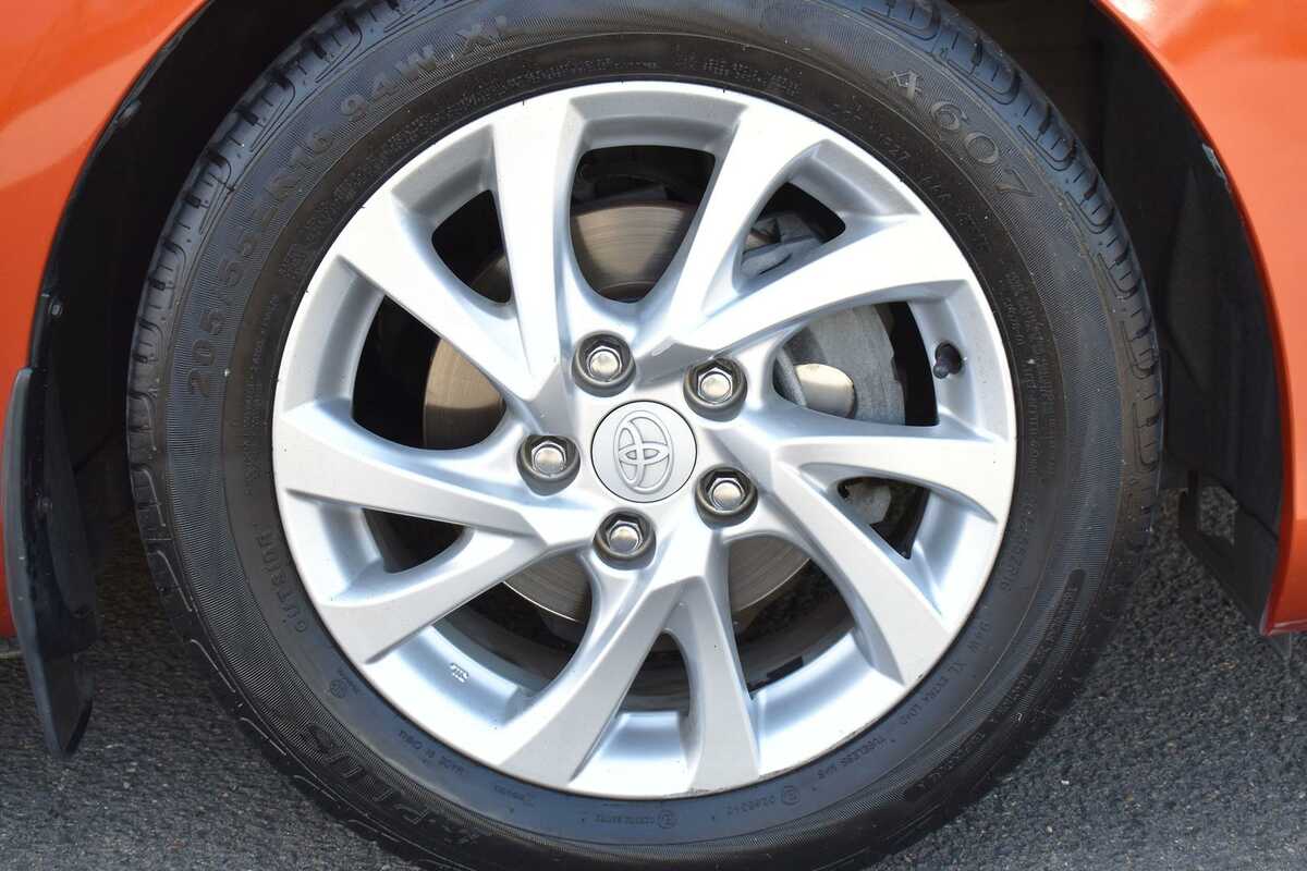 2017 Toyota Corolla Ascent Sport ZRE182R