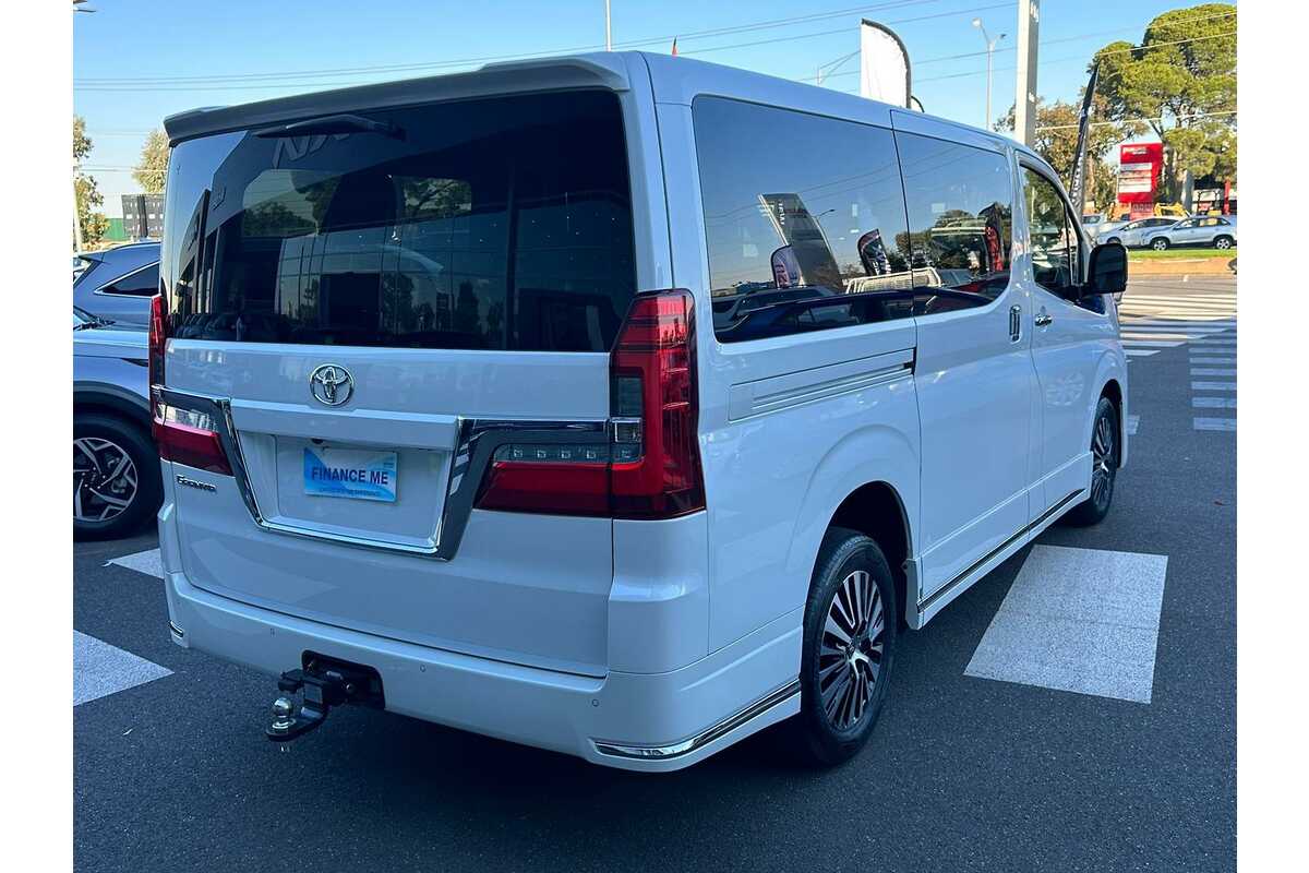 2021 Toyota Granvia  GDH303R