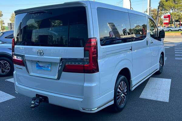 2021 Toyota Granvia  GDH303R