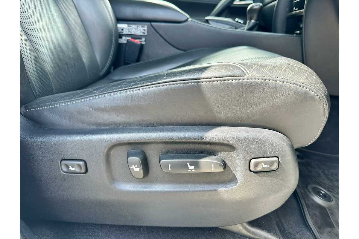 2018 Lexus LX LX450d VDJ201R