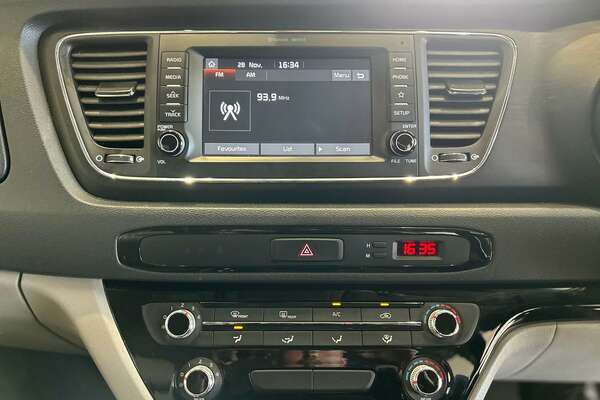 2019 Kia Carnival S YP