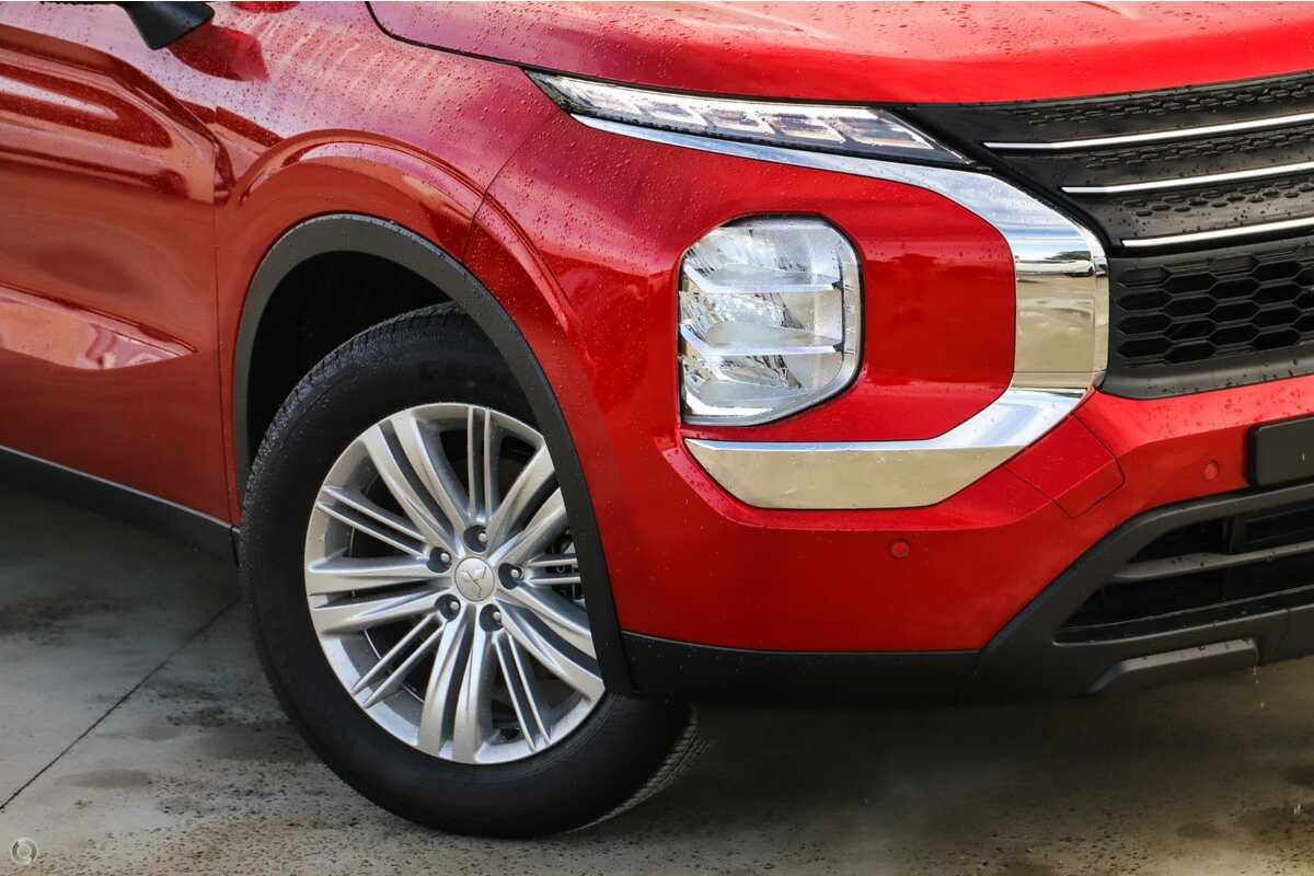 2023 Mitsubishi Outlander ES ZM