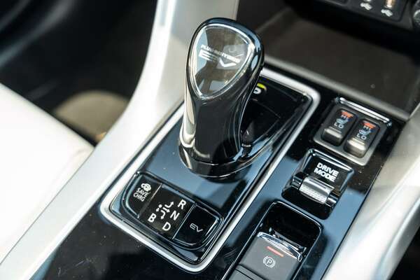 2023 Mitsubishi Eclipse Cross PHEV Exceed YB