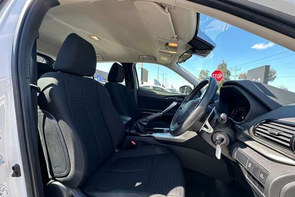 2021 Mitsubishi Eclipse Cross ES YB