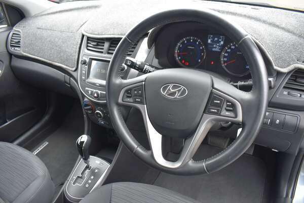2019 Hyundai Accent Sport RB6