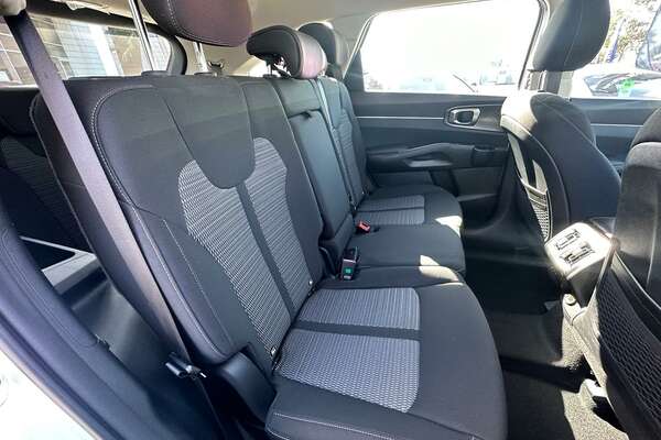 2022 Kia Sorento S MQ4