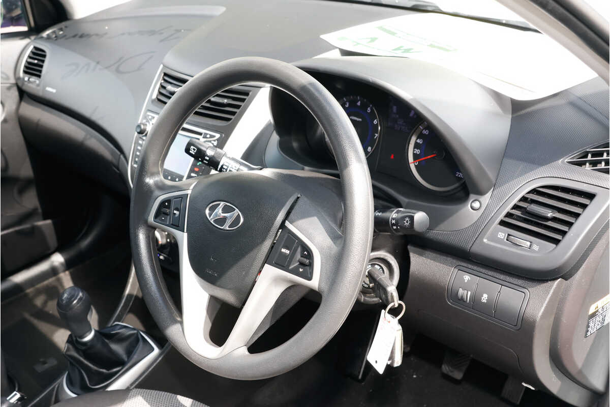 2014 Hyundai Accent Active RB2