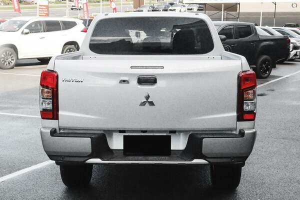 2023 Mitsubishi Triton GLX-R MR