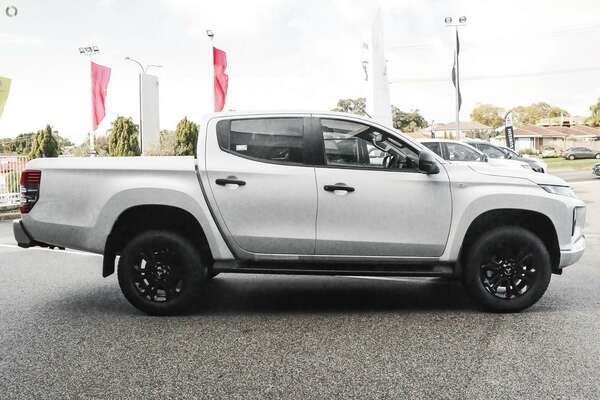 2023 Mitsubishi Triton GLX-R MR
