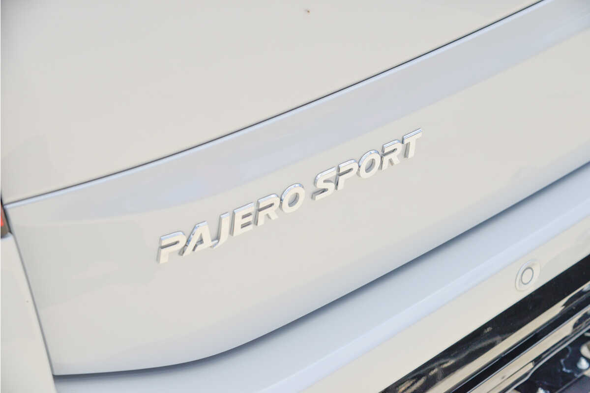 2023 Mitsubishi Pajero Sport GSR QF