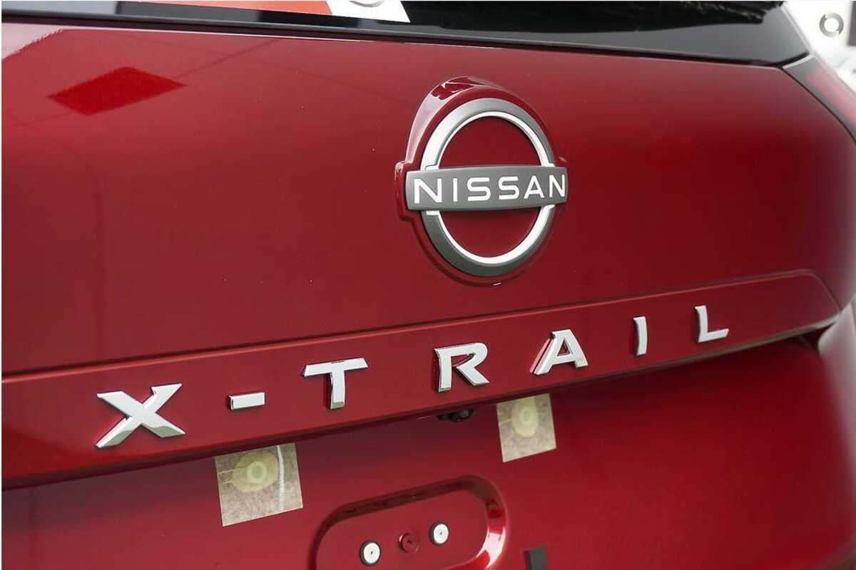 2023 Nissan X-TRAIL ST-L T33