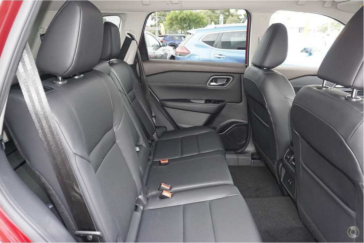 2023 Nissan X-TRAIL ST-L T33