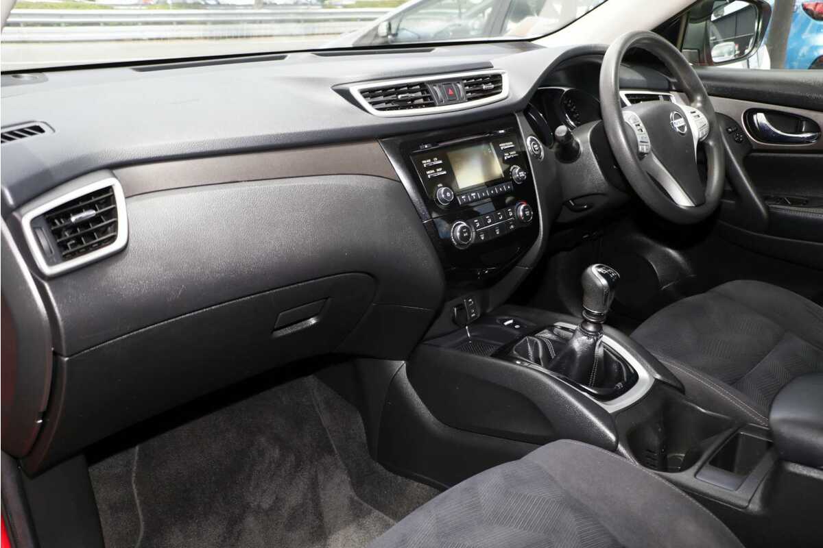 2014 Nissan X-TRAIL ST T32