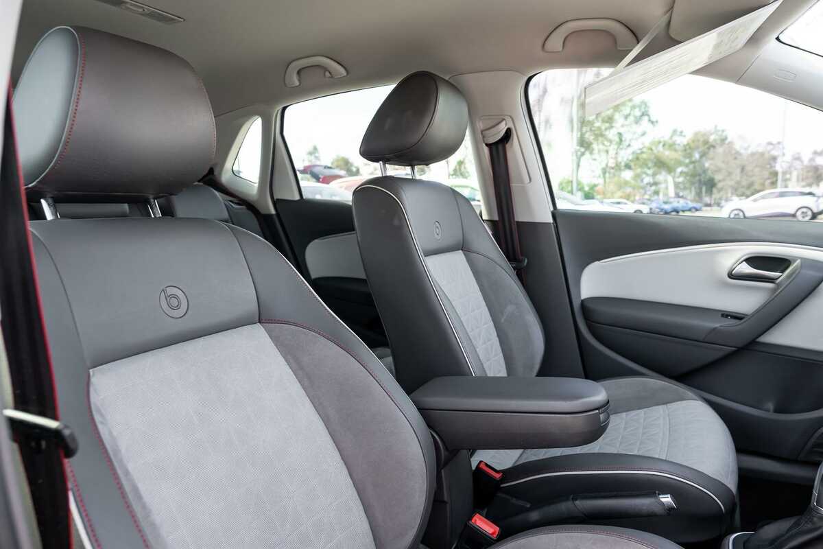 2016 Volkswagen Polo 81TSI beats 6R