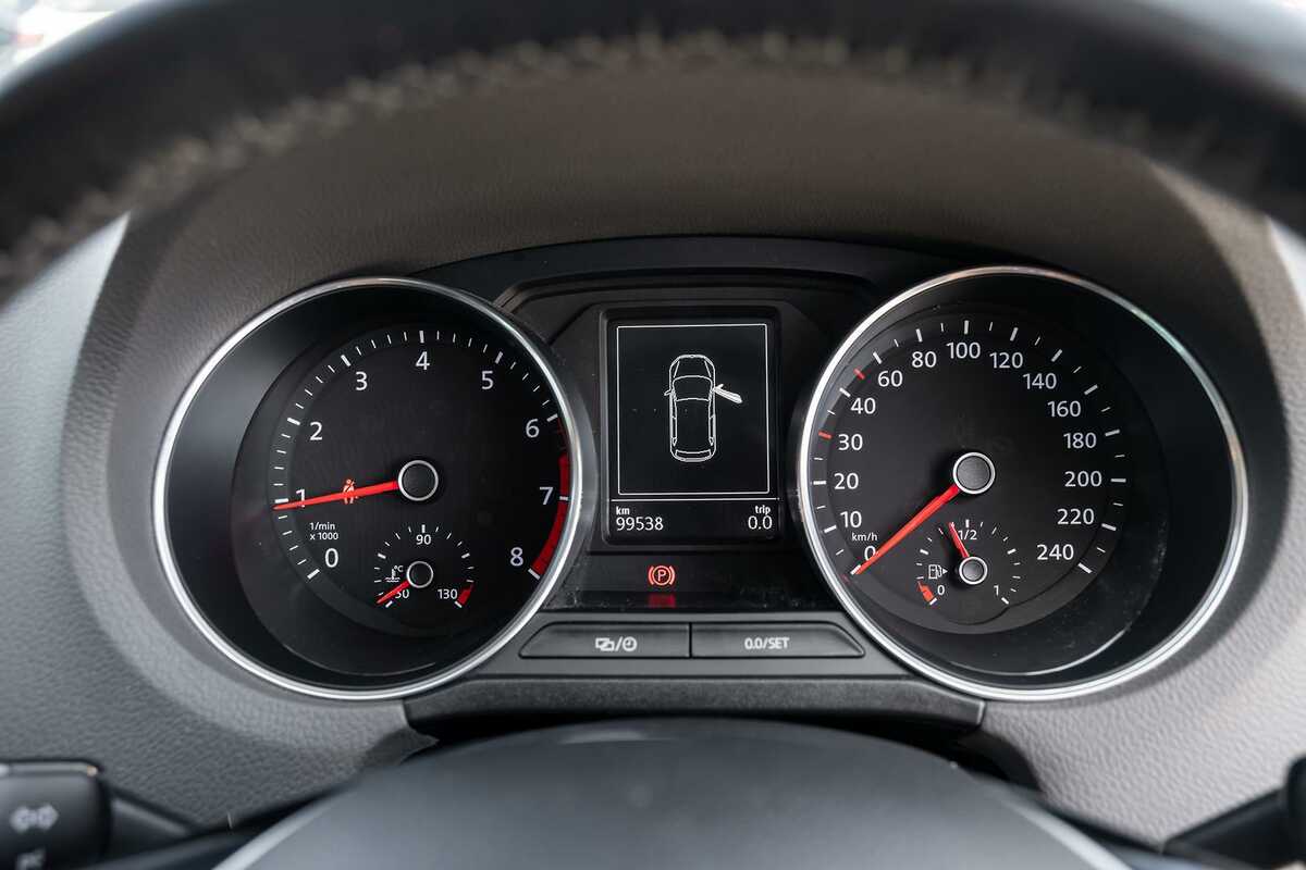 2016 Volkswagen Polo 81TSI beats 6R
