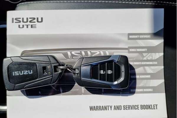 2023 Isuzu MU-X LS-M