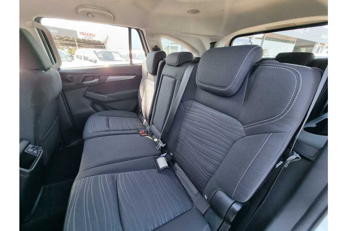 2023 Isuzu MU-X LS-M