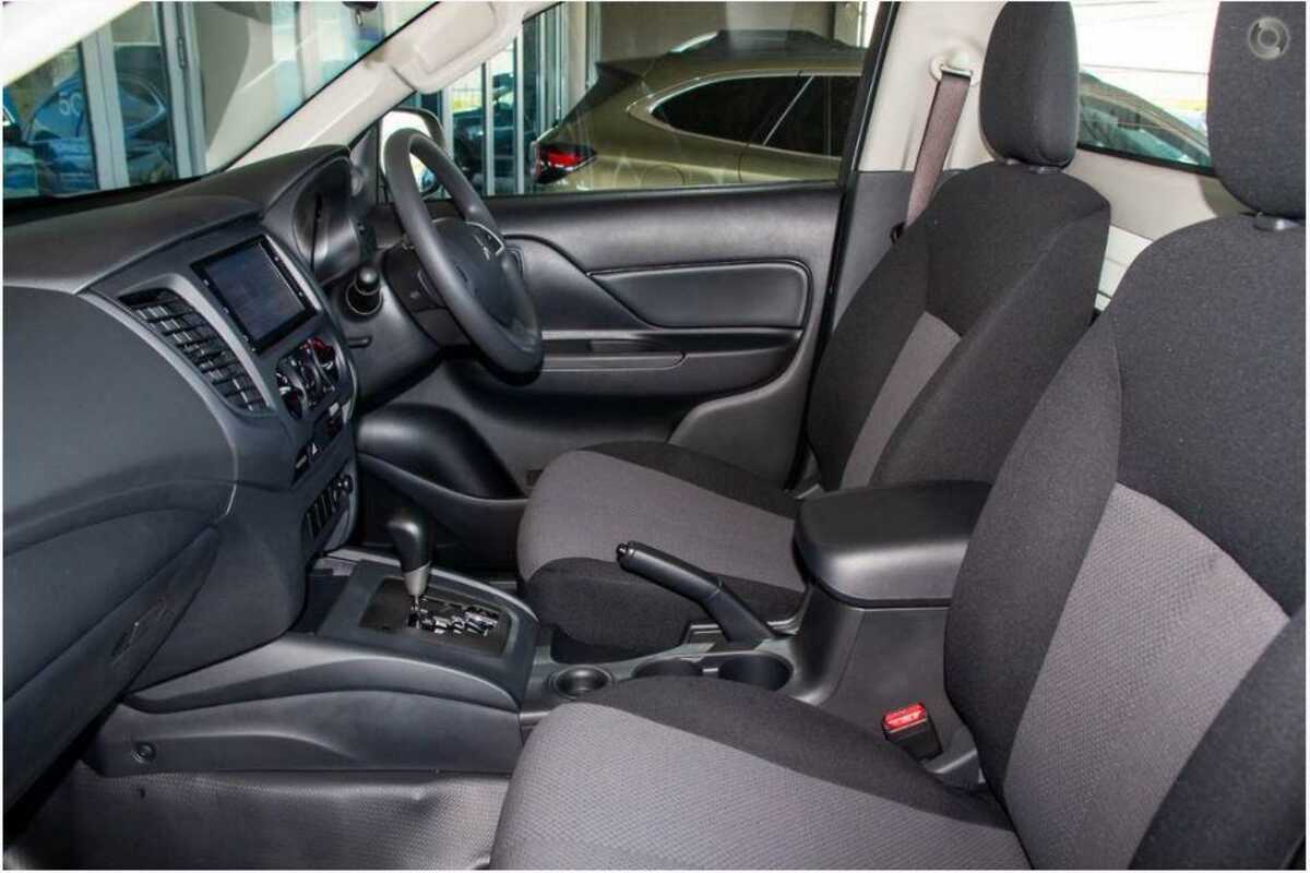 2023 Mitsubishi Triton GLX MR