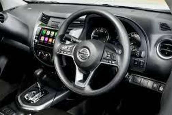 2023 Nissan Navara ST-X D23