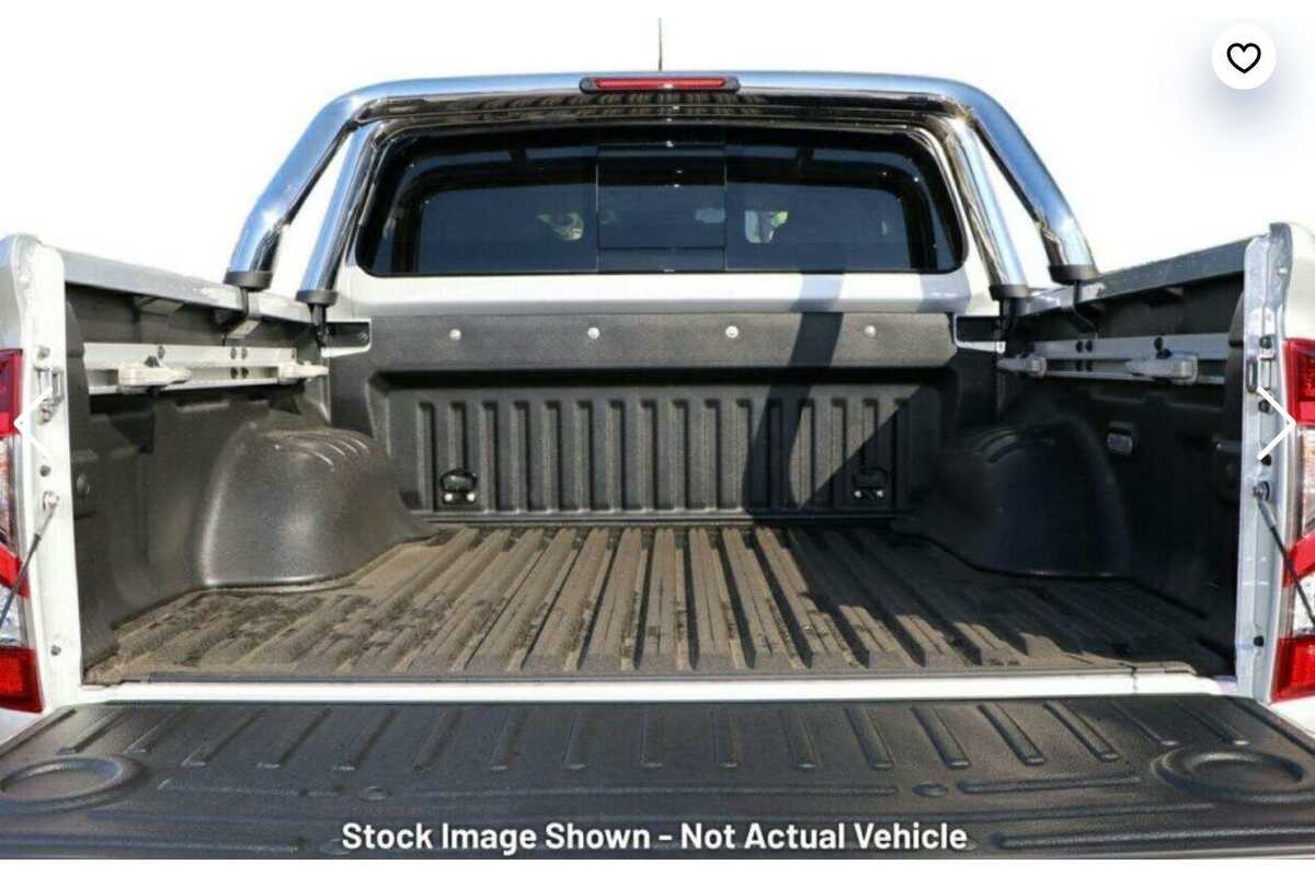2023 Nissan Navara ST-X D23