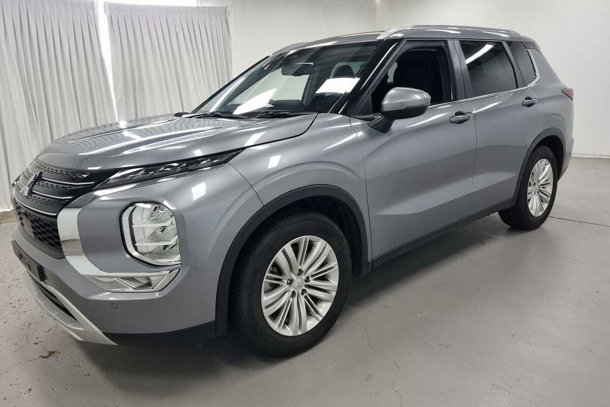 2021 Mitsubishi Outlander ES ZM