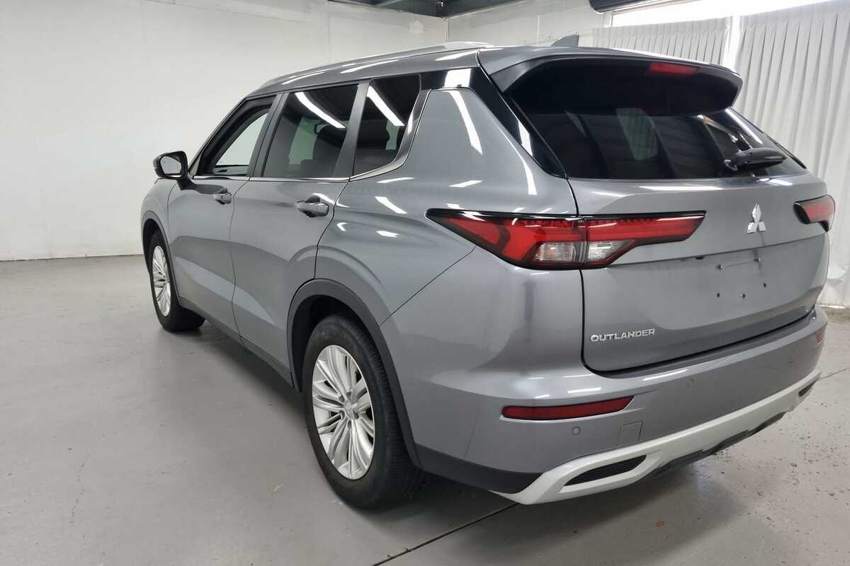 2021 Mitsubishi Outlander ES ZM