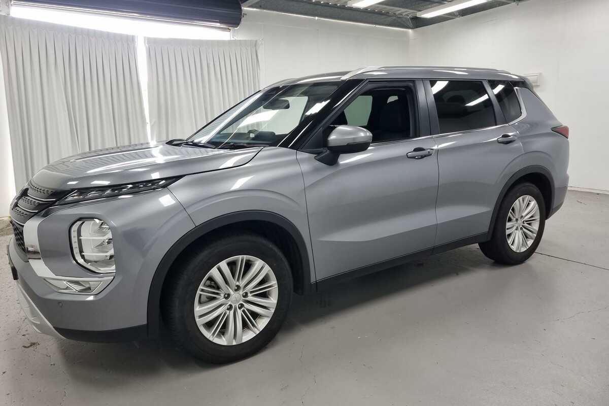 2021 Mitsubishi Outlander ES ZM