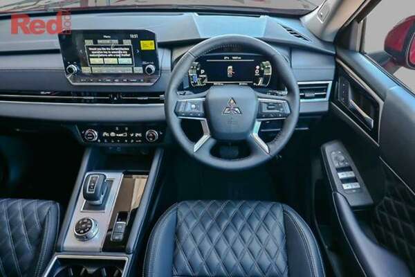 2023 Mitsubishi Outlander Exceed ZM