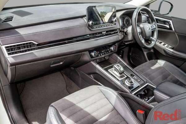 2023 Mitsubishi Outlander Aspire ZM